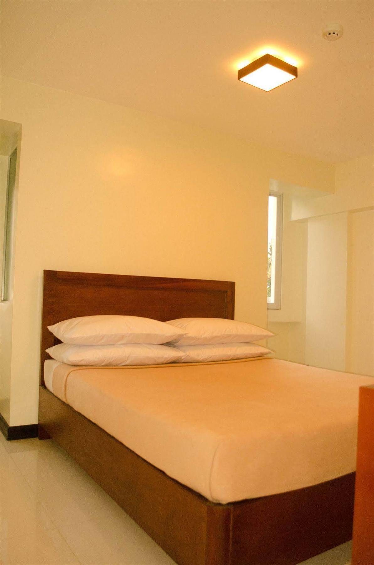 Reddoorz Near Sm Puerto Princesa Екстер'єр фото