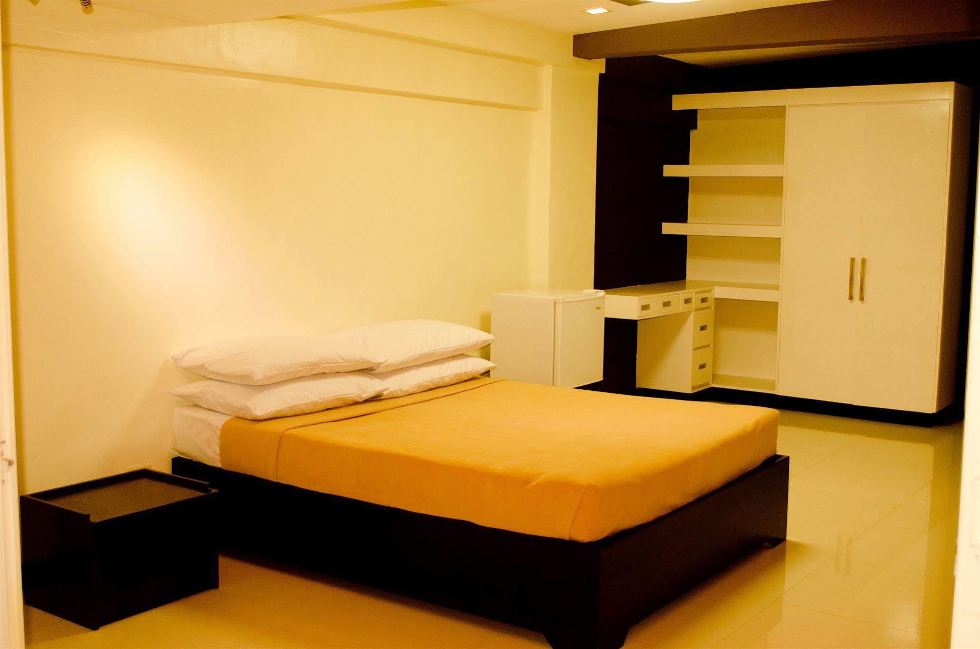 Reddoorz Near Sm Puerto Princesa Екстер'єр фото